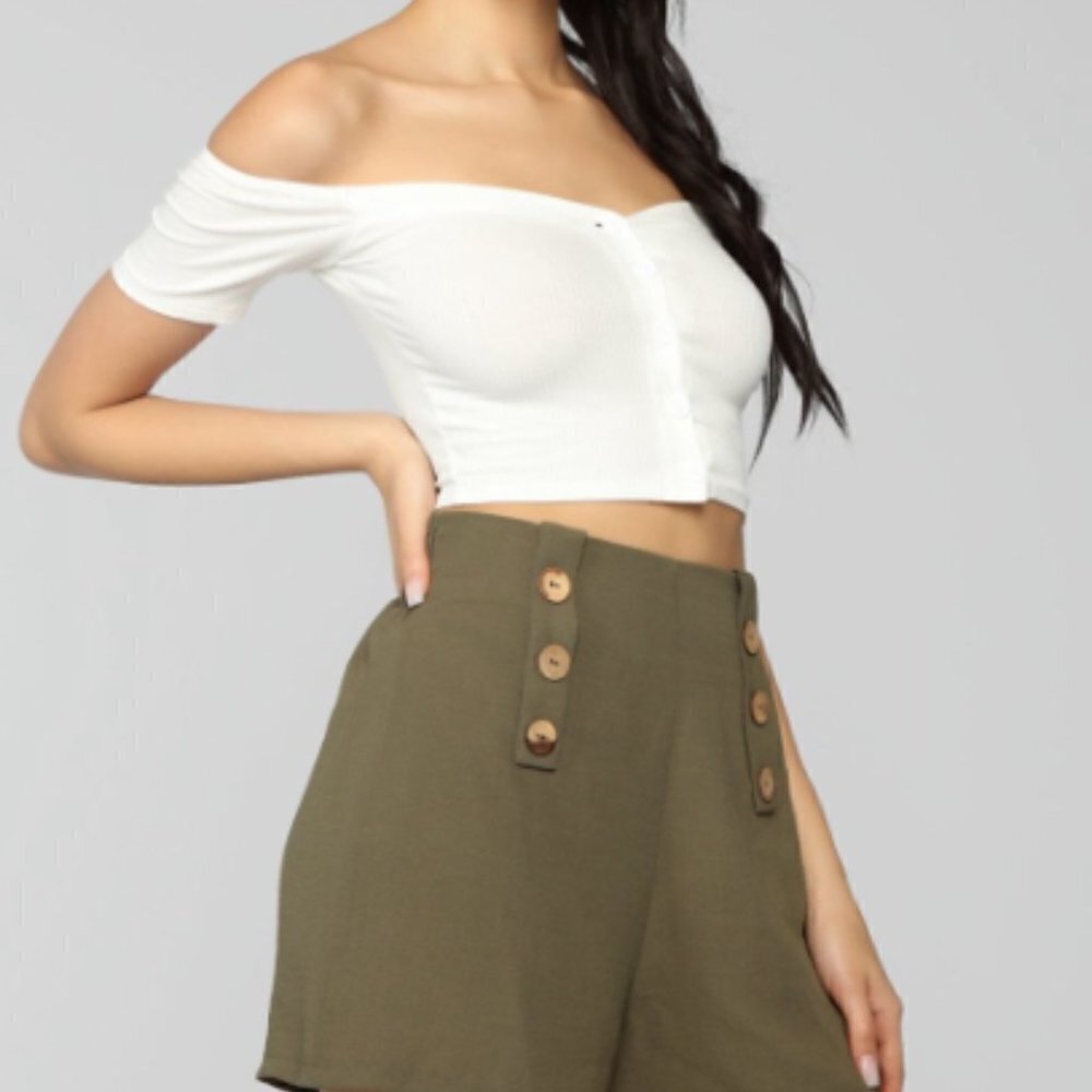 Haute Monde High waisted shorts Size Small Olive Green. - Picture 3 of 15